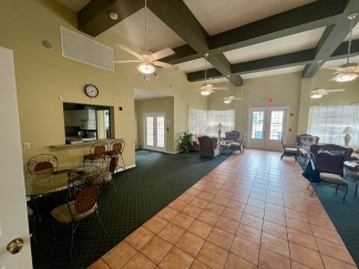 Plaza De Flores Gem: 2BR/2BA Sarasota Condo with Premium Amenities