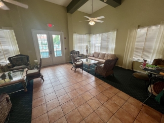 Plaza De Flores Gem: 2BR/2BA Sarasota Condo with Premium Amenities