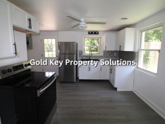 MUNCIE 3 BR 1 BA House with New Flooring and Paint (SECTION 8 APPROVED)
