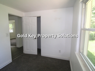 MUNCIE 3 BR 1 BA House with New Flooring and Paint (SECTION 8 APPROVED)