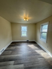 Free Application Fee — Refunded Upon Approval Through August 31! Receive a $500 credit when you sign a lease and move in by September 1, 2026. Charming 2-Bedroom Home in Stephens City, Pet Friendly