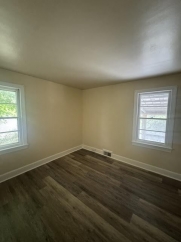 Free Application Fee — Refunded Upon Approval Through August 31! Receive a $500 credit when you sign a lease and move in by September 1, 2026. Charming 2-Bedroom Home in Stephens City, Pet Friendly