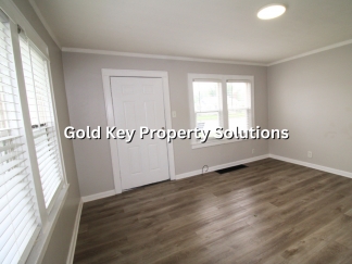 Remodeled 1 BR 1 BA Duplex with Basement (SECTION 8 APPROVED)