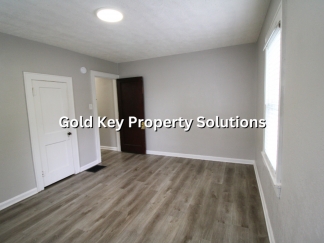 Remodeled 1 BR 1 BA Duplex with Basement (SECTION 8 APPROVED)