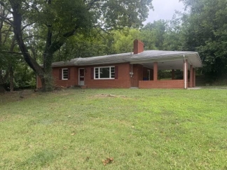 Free Application Fee — Refunded Upon Approval Through August 31! Charming 3-Bedroom Home with Large Yard, Carport & Unfinished Basement on Salem Avenue in Front Royal VA