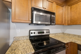 1240 Fairmont Ave unit 10 - available now!