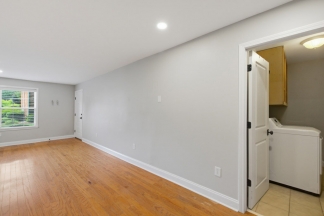 1240 Fairmont Ave unit 10 - available now!