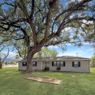 819 West Kyle Road