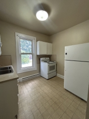 Spacious 2-Bedroom Apartment – Convenient Front Royal Location