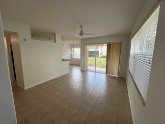 Your Florida Oasis Awaits – 3 Bed, 2 Bath Luxury Condo in Venice!