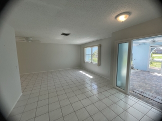 Charming, Move-In Ready 2BR/2BA Single-Family Home with Huge Fenced Yard in Venice!