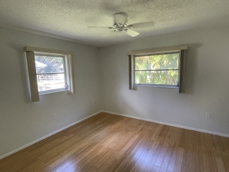 Charming, Move-In Ready 2BR/2BA Single-Family Home with Huge Fenced Yard in Venice!