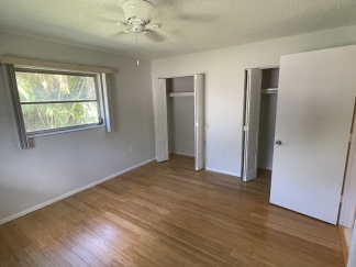 Charming, Move-In Ready 2BR/2BA Single-Family Home with Huge Fenced Yard in Venice!
