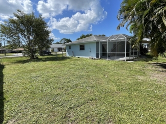 Charming, Move-In Ready 2BR/2BA Single-Family Home with Huge Fenced Yard in Venice!