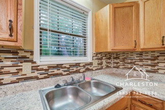 106 Carriage Ct - Available Now!