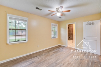 106 Carriage Ct - Available Now!