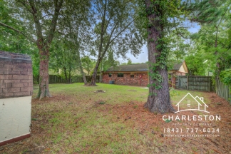 106 Carriage Ct - Available Now!