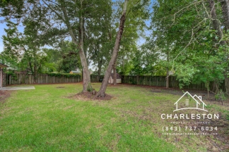 106 Carriage Ct - Available Now!