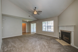 6211 Rolling Fork Rd Apt H - Available 10/20
