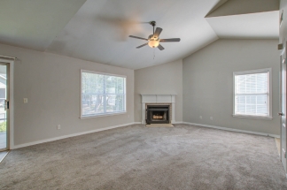 6211 Rolling Fork Rd Apt H - Available 10/20