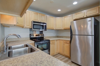 6211 Rolling Fork Rd Apt H - Available 10/20