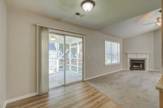 6211 Rolling Fork Rd Apt H - Available 10/20