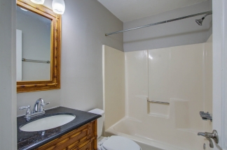 6211 Rolling Fork Rd Apt H - Available 10/20