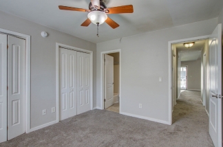 6211 Rolling Fork Rd Apt H - Available 10/20