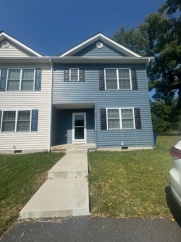 Coming Soon 9/15 – Beautiful 3 Bed, 3 Bath End-Unit Townhome!