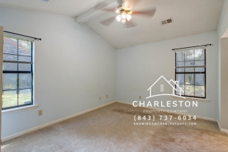 33 Paddlecreek Ave - Available Now!