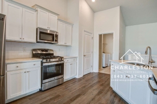 414 Squire Pope Rd Available 10/16