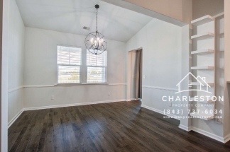 414 Squire Pope Rd Available 10/16