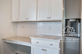 414 Squire Pope Rd Available 10/16