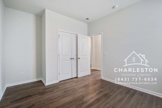 414 Squire Pope Rd Available 10/16