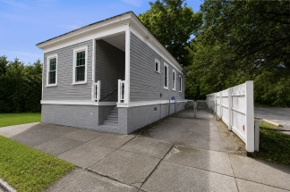 27 Maverick St - Available now!