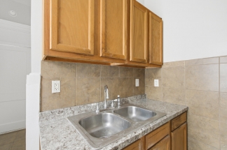 27 Maverick St - Available now!