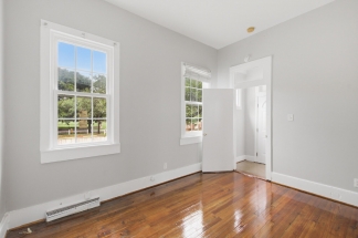 27 Maverick St - Available now!