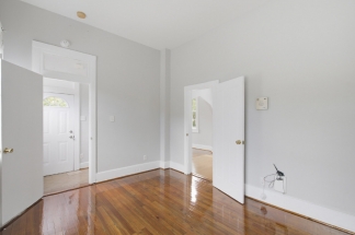 27 Maverick St - Available now!