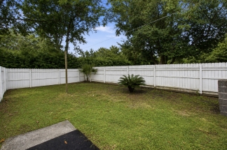 27 Maverick St - Available now!