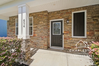 654 Grassy Hill Rd - Available now!