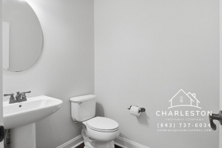 654 Grassy Hill Rd - Available now!