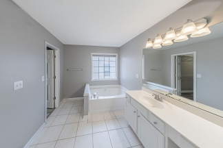 Spacious 3BR Alpharetta Home with Pool, Tennis, Washer/Dryer & Private Backyard