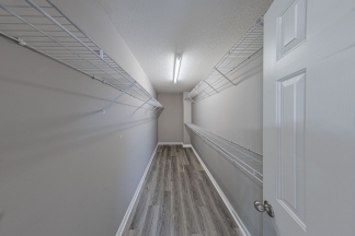 Spacious 3BR Alpharetta Home with Pool, Tennis, Washer/Dryer & Private Backyard