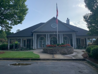 Spacious 3BR Alpharetta Home with Pool, Tennis, Washer/Dryer & Private Backyard