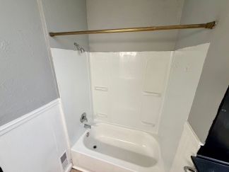 Spacious 2-Bedroom 1.5 bath