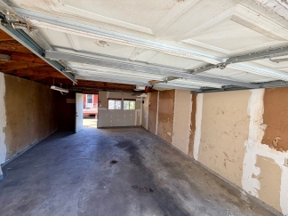 Spacious 2-Bedroom 1.5 bath