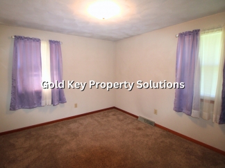2 BR 1 BA Brick Ranch with Central Air and Garage (NO SECTION 8)