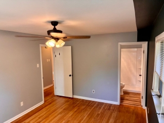 3 Bed,2 Bath,Finished Basement, Fenced Yard & Screened-In Patio!