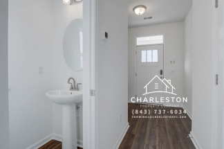 760 Trotters Ln # 95 - Available now!
