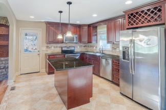 Spacious 4-Bedroom, 3-Bath Home in Marietta – Washer & Dryer Included!